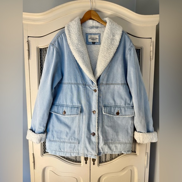 Ashley Vintage Charm Jackets & Blazers - Cozy Ashley Vintage Charm Oversized Denim Sherpa Lined Jacket